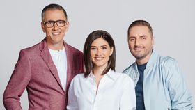 Bucuria dialogurilor matinale în trei: Nadina Zisu se alătură echipei de la “Dimineaţa pe doi cu Greeg si Cernat”